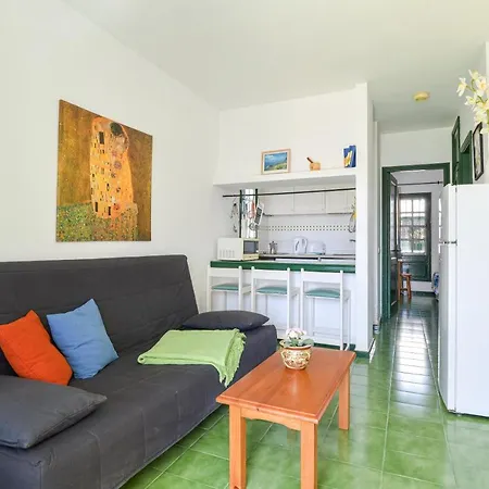 Mimosa B1 Apartment